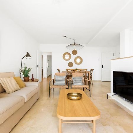 Beach Apartment With Terrace And Private Parking Radazul Eksteriør billede