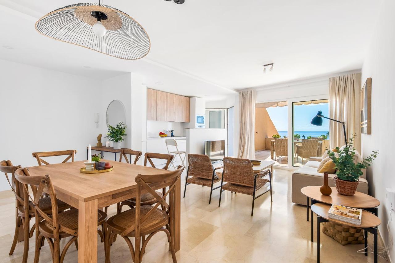 Beach Apartment With Terrace And Private Parking Radazul Eksteriør billede