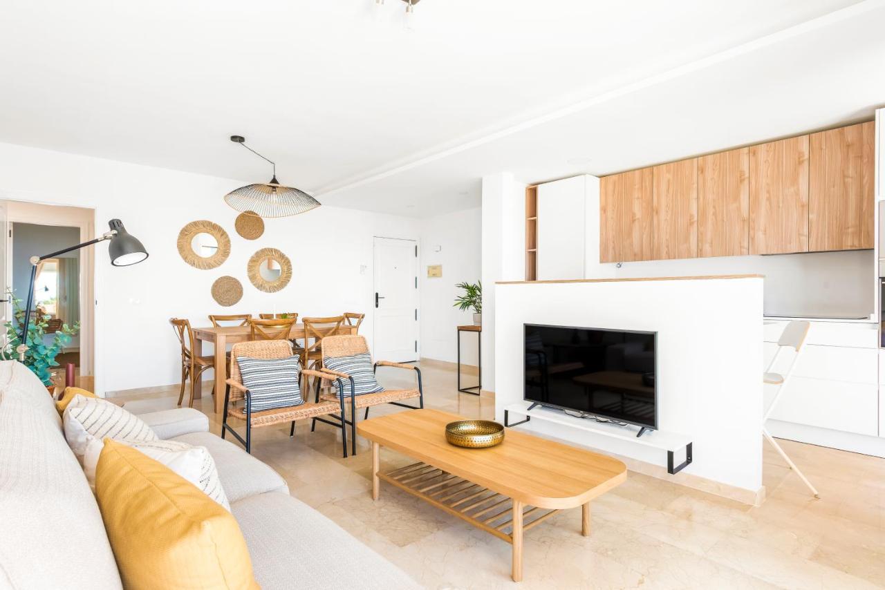 Beach Apartment With Terrace And Private Parking Radazul Eksteriør billede